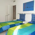 Tony\'S House